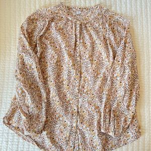 Old Navy Long Sleeve Floral Button Up Blouse